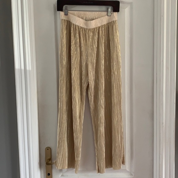 - NEW WOT CROPPED PANT- - Picture 1 of 5